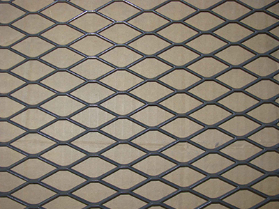 菱形鋼板網(wǎng)的應(yīng)用與特性